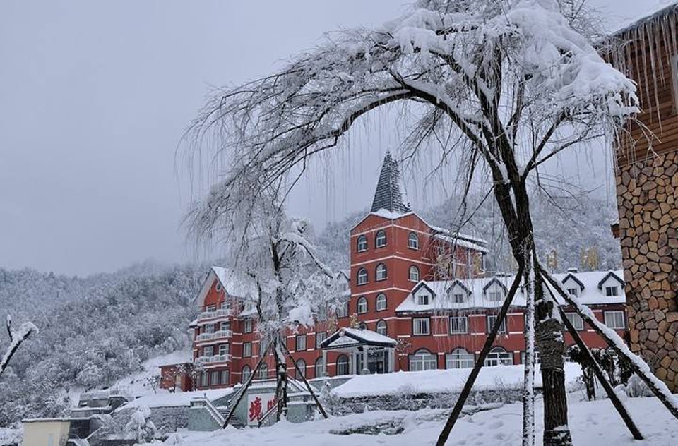 西岭雪山滑雪场工程案例